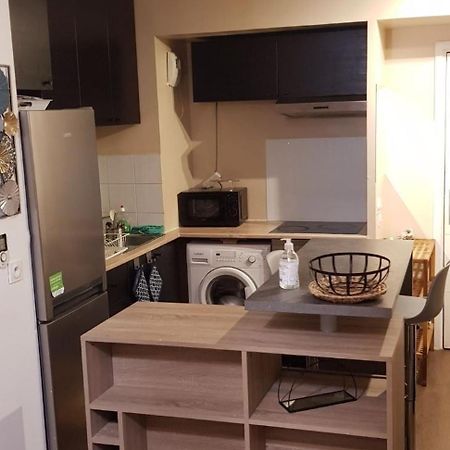 Apparemment Cosy Avec Parking Exterieur Gratuit Apartman Aulnay-sous-Bois Kültér fotó